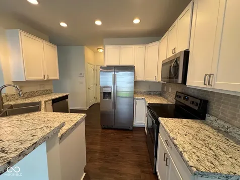 9652 Wild Iris Drive Noblesville IN 46060