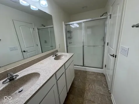 9652 Wild Iris Drive Noblesville IN 46060