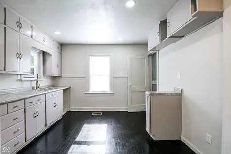 3751 Creston Drive Indianapolis IN 46222
