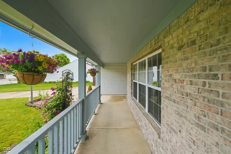 2522 Gadwall Circle Indianapolis IN 46234