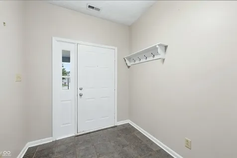 2522 Gadwall Circle Indianapolis IN 46234