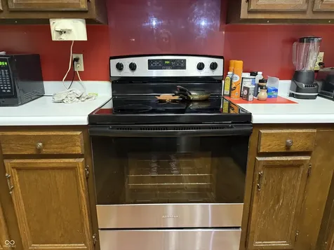 7660 S Oak Drive Indianapolis IN 46227
