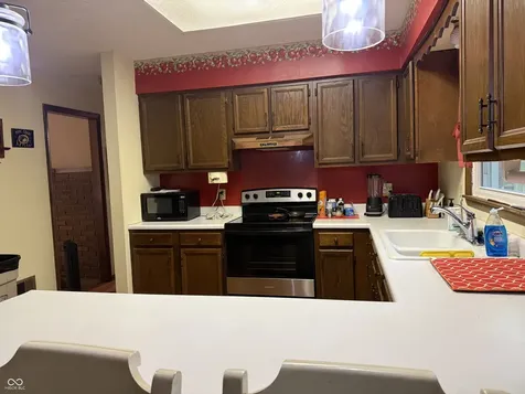 7660 S Oak Drive Indianapolis IN 46227