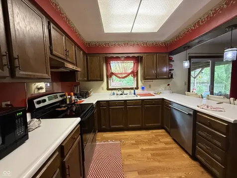 7660 S Oak Drive Indianapolis IN 46227