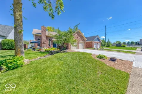 3018 Buckmoor Parkway Greenwood IN 46143