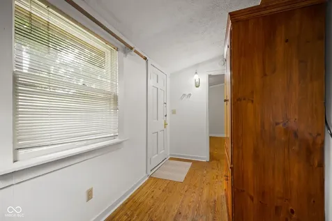 1125 E 8th Street Anderson IN 46012