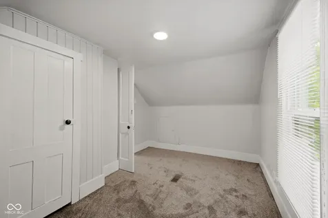 1125 E 8th Street Anderson IN 46012