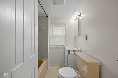 1125 E 8th Street Anderson IN 46012