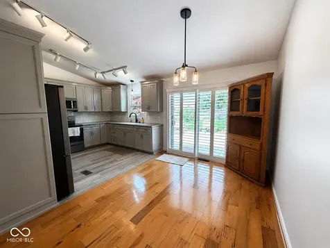 152 E 300 S Crawfordsville IN 47933