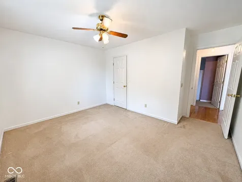 152 E 300 S Crawfordsville IN 47933