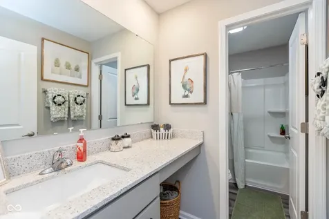 910 Borealis Drive Franklin IN 46131