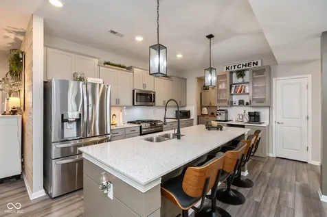 910 Borealis Drive Franklin IN 46131