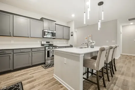 2560 Lanai Lane Greenwood IN 46143
