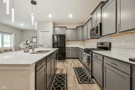 2560 Lanai Lane Greenwood IN 46143