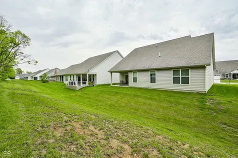2560 Lanai Lane Greenwood IN 46143