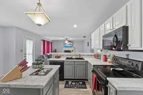 4709 Oakton Way Greenwood IN 46143