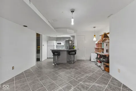 4709 Oakton Way Greenwood IN 46143