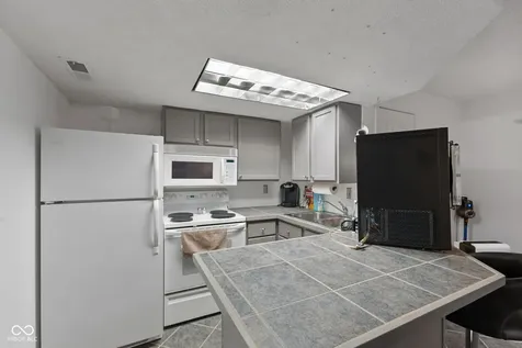 4709 Oakton Way Greenwood IN 46143