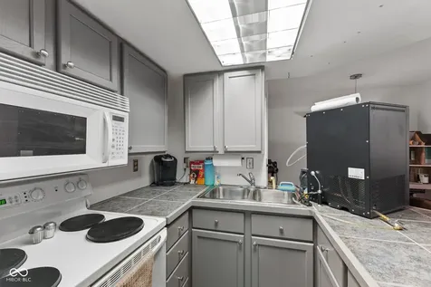 4709 Oakton Way Greenwood IN 46143