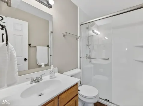 5337 Pelham Way Indianapolis IN 46216