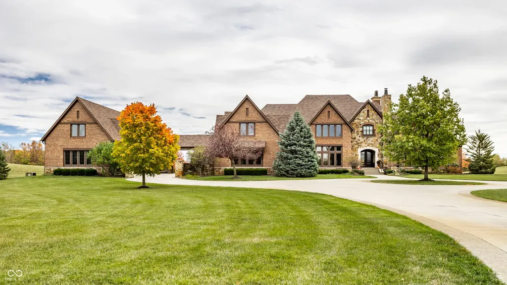 12318 E 196th Street Noblesville IN 46060