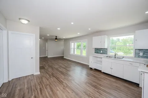 6356 Michigan Road Indianapolis IN 46268
