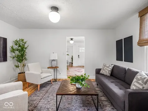 903 Dawson Street Indianapolis IN 46203