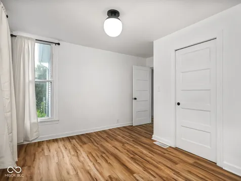 903 Dawson Street Indianapolis IN 46203