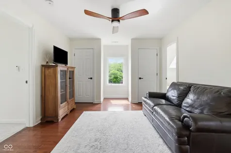 6560 Calais Circle Indianapolis IN 46220
