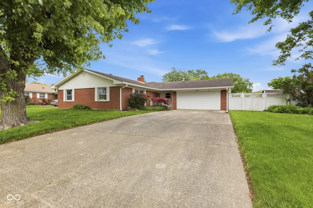 2945 N Lawndale Avenue Indianapolis IN 46224