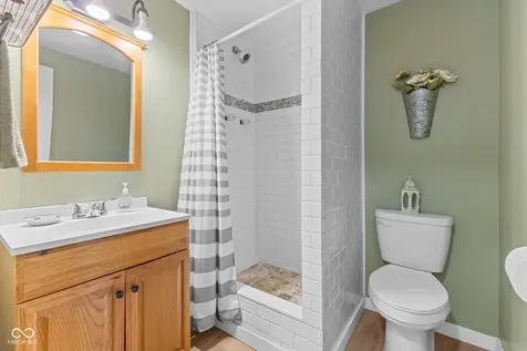 4847 S Eaton Avenue Indianapolis IN 46239