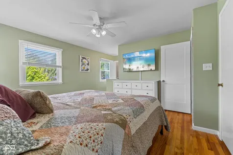 4847 S Eaton Avenue Indianapolis IN 46239