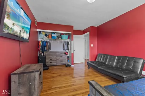 4847 S Eaton Avenue Indianapolis IN 46239