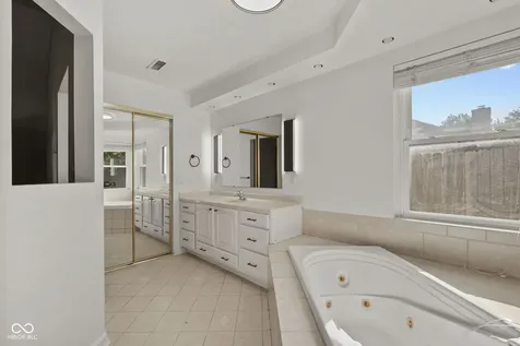 191 Suncrest Drive Greenwood IN 46143
