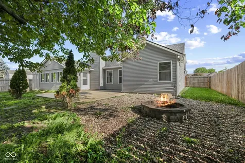 191 Suncrest Drive Greenwood IN 46143