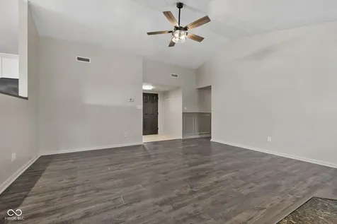 191 Suncrest Drive Greenwood IN 46143