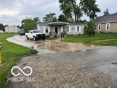 620 Pearl Street Whiteland IN 46184