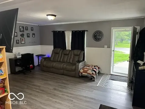 620 Pearl Street Whiteland IN 46184