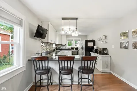 5944 Evanston Avenue Indianapolis IN 46220