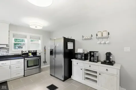 5944 Evanston Avenue Indianapolis IN 46220