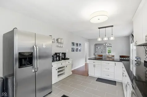 5944 Evanston Avenue Indianapolis IN 46220