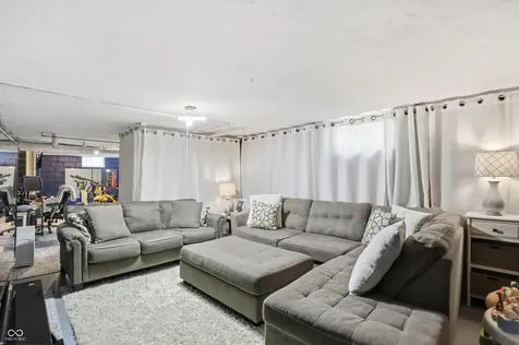 5944 Evanston Avenue Indianapolis IN 46220