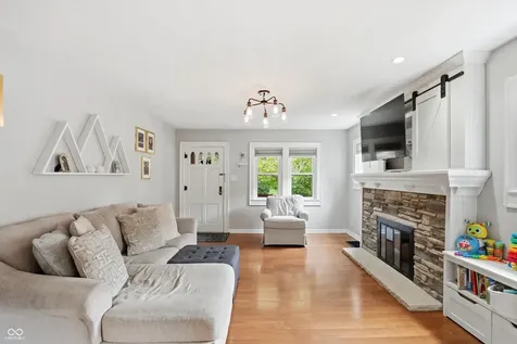 5944 Evanston Avenue Indianapolis IN 46220