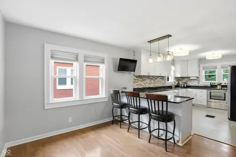 5944 Evanston Avenue Indianapolis IN 46220
