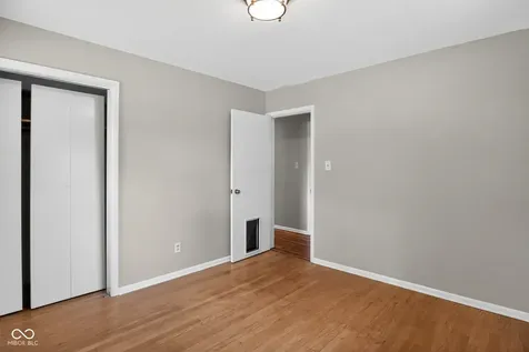 727 Lawrence Avenue Indianapolis IN 46227
