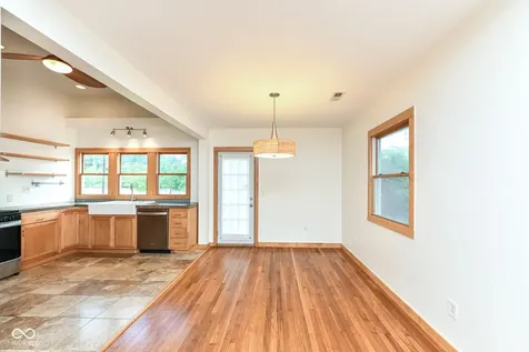 1102 E 49th Street Indianapolis IN 46205