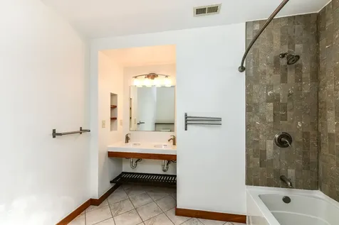1102 E 49th Street Indianapolis IN 46205
