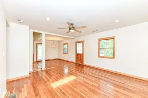 1102 E 49th Street Indianapolis IN 46205