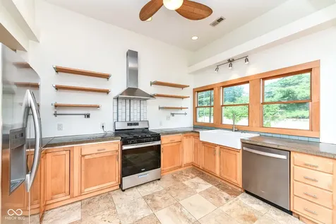 1102 E 49th Street Indianapolis IN 46205