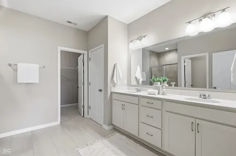 131 Hovden Drive Cicero IN 46034